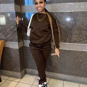Brown sweat shirt set
